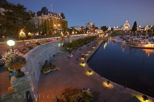 Photo: 
Victoria BC Night