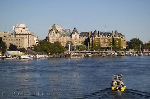 Photo: 
Victoria Harbour Blue Sky