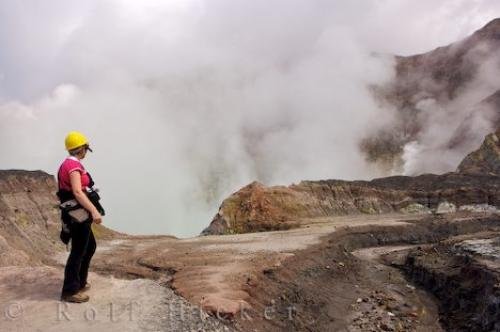 Photo: 
Volcano Lake Tourist White Island New Zealand