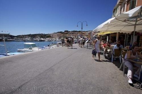 Photo: 
Waterfront Town Provence