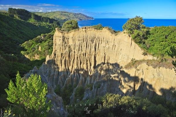 Photo: 
Cathedral Cliffs Canterbury New Zealand