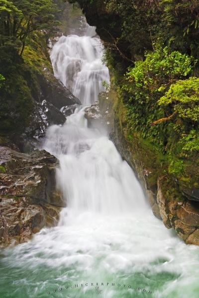 Photo: 
Falls Creek Fiordland National Park New Zealand