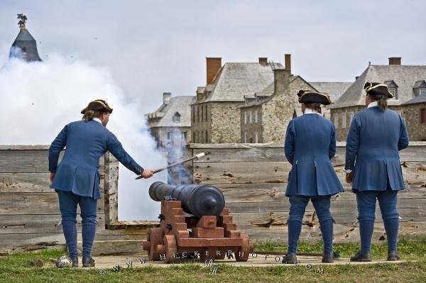 Photo: 
Gun Firing Louisbourg Fortress Cape Breton